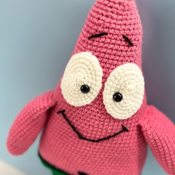 Handcrafted Patrick Star Plushie Doll Crochet Amigurumi - Picture 5 of 11